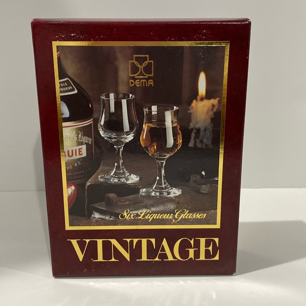 Set of 6 Vintage liqueur glasses